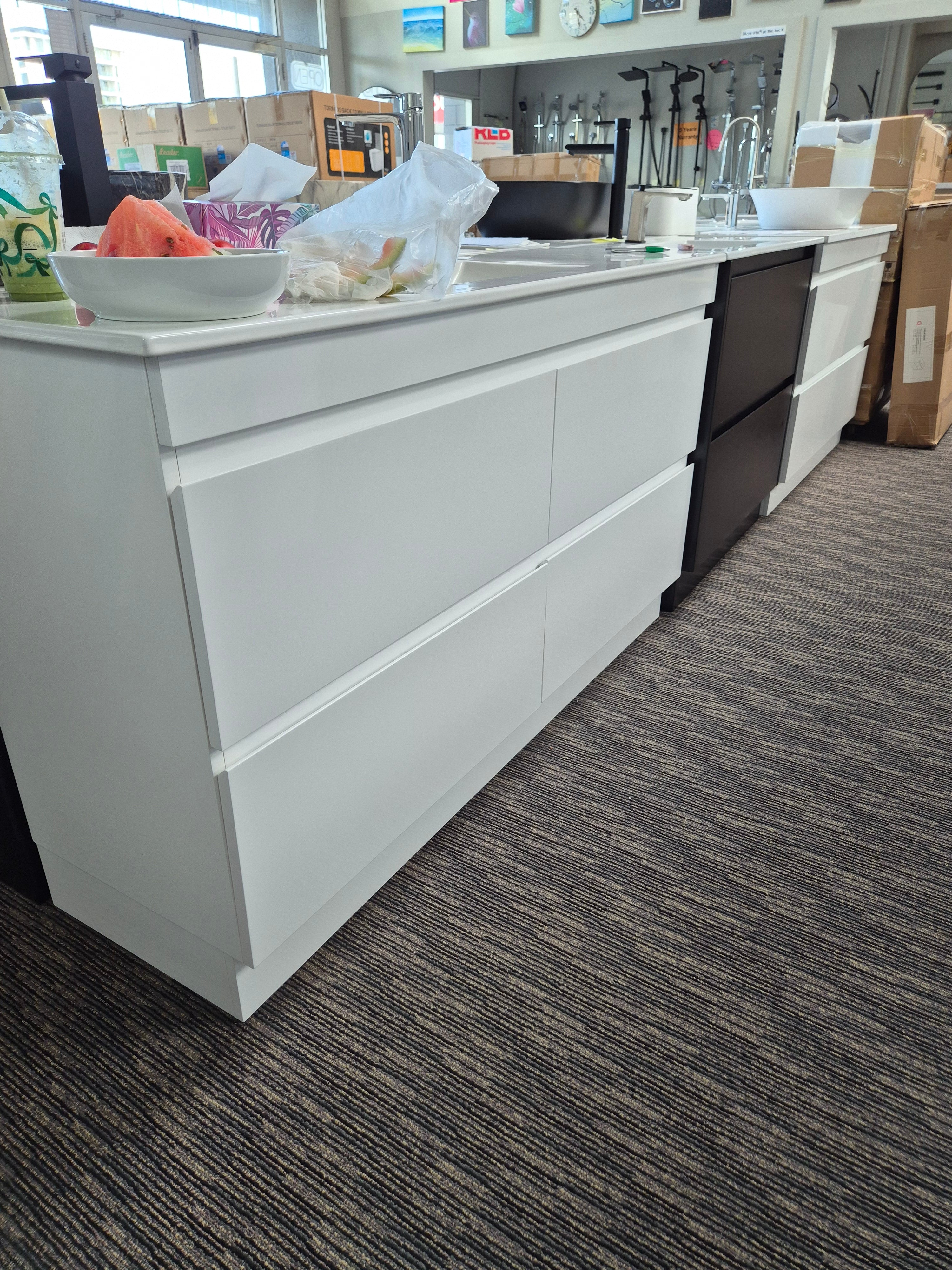 Lily Floor Standing/Wall Hanging Vanity